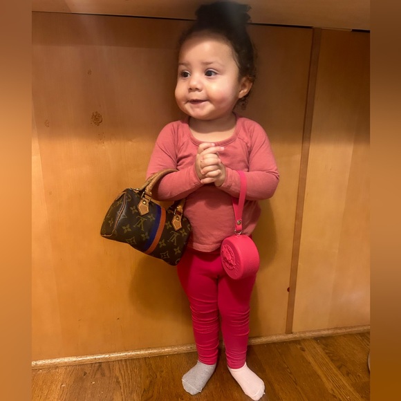 ❤️Tonight! LUXURY THERAPY POP UP SHOW! All unlisted items must go!! - Picture 5 of 5